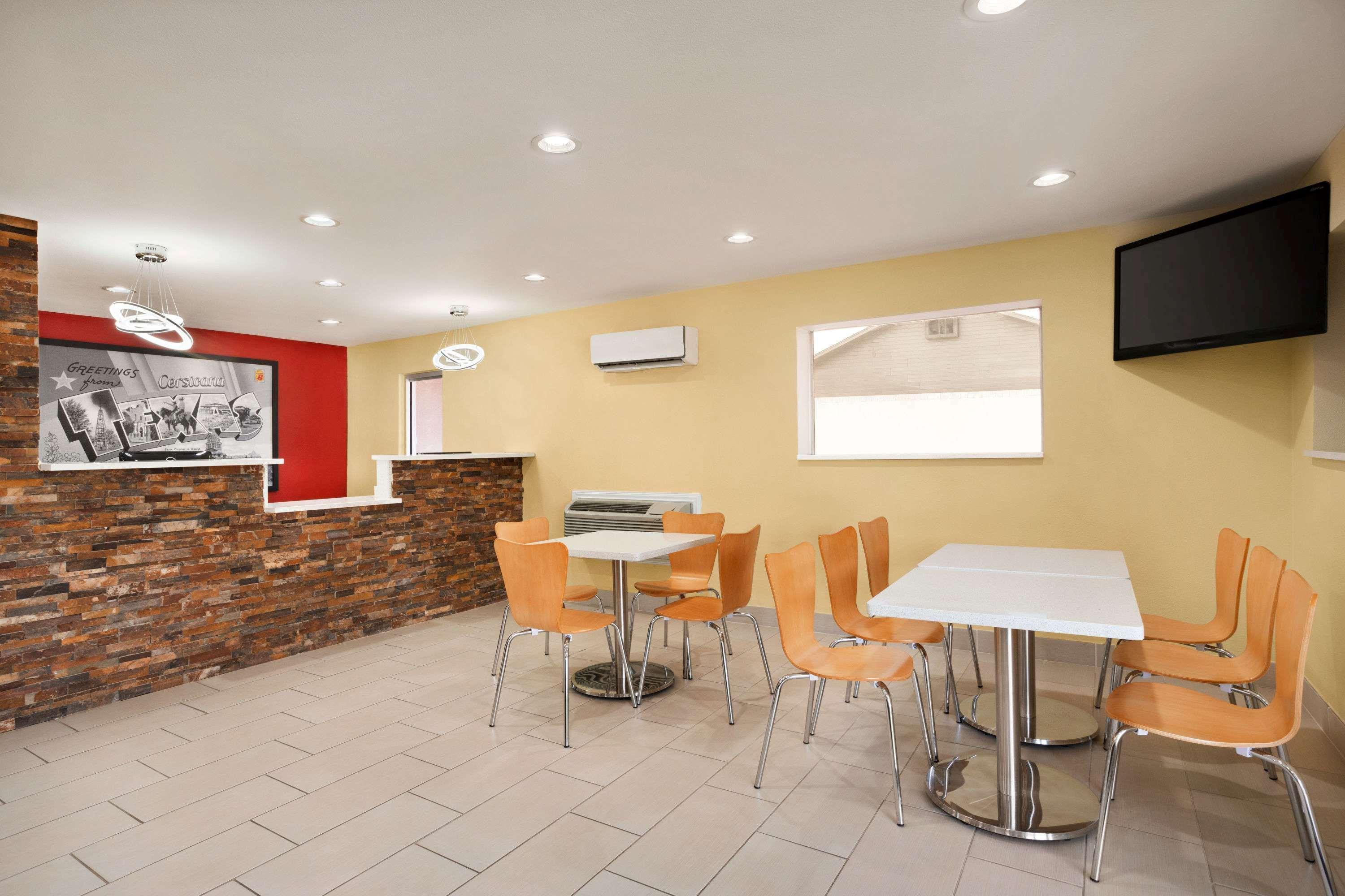 Super 8 By Wyndham Corsicana Exteriér fotografie